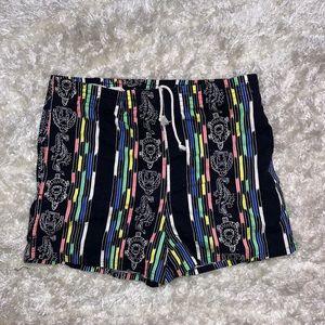 Vintage colorful geometric shorts